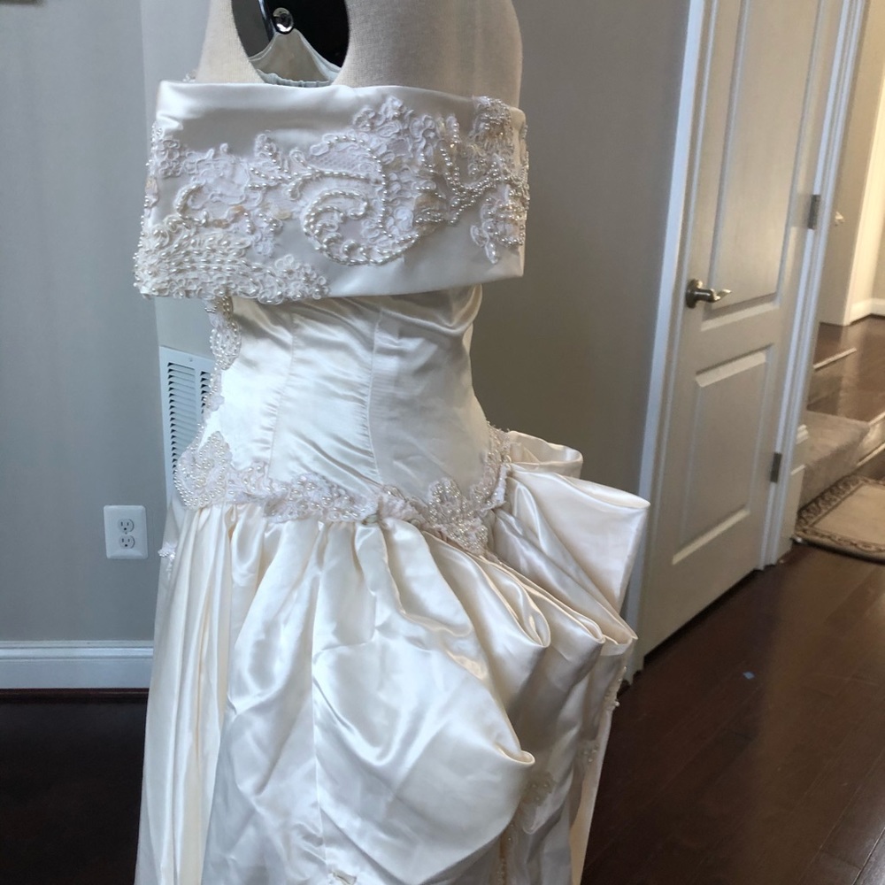 STUNNING EMBELLISHED CUSTOM VINTAGE WEDDING DRESS SET/POUCH/SIZE XS - Picture 8 of 16